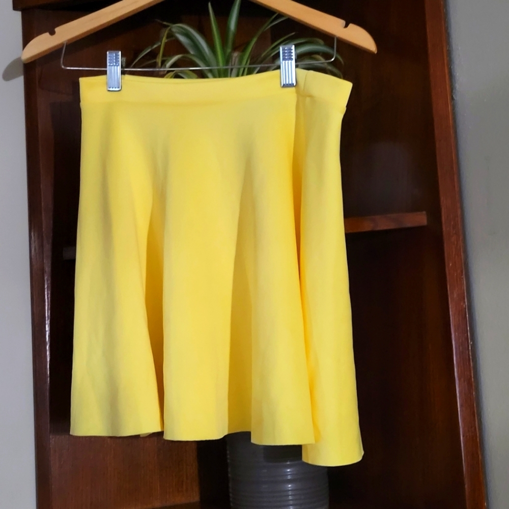 Seduction bright yellow short skirt size medium